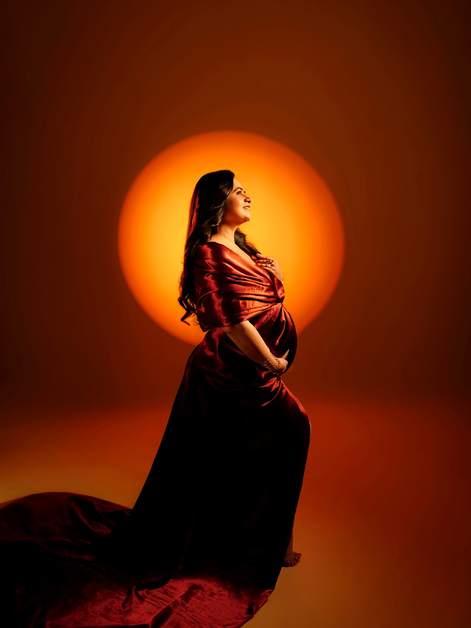 Live Projection maternity portrait by Kaya Chitra Studio, Surat
